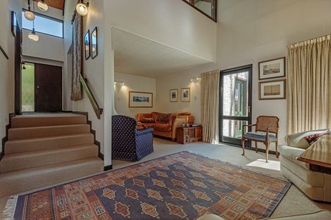 Photo of property in 36 Clifton Terrace, Fitzherbert, Palmerston North, 4410