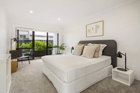 Photo of property in 2/57 Lake Road, Devonport, Auckland, 0624