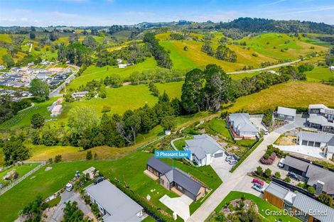 Photo of property in 3 Pheasant Lane, Waimauku, 0812