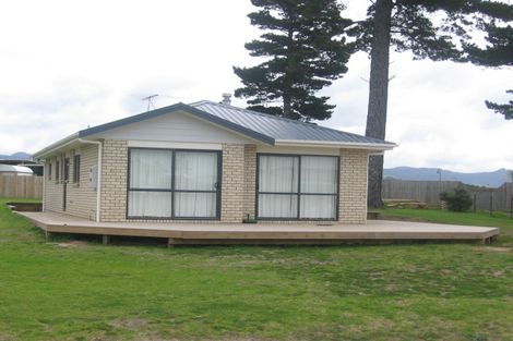 Photo of property in 106 Kauri Crescent, Matarangi, Whitianga, 3592