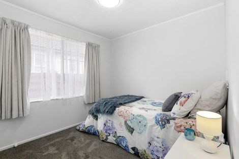 Photo of property in 2/59 Kowhai Avenue, Ebdentown, Upper Hutt, 5018