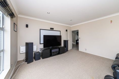 Photo of property in 1 Tennyson Avenue, Kelvin Grove, Palmerston North, 4414