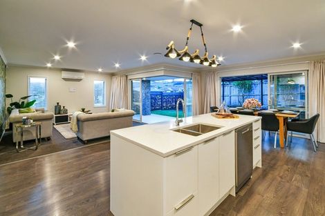 Photo of property in 16 Helenvale Crescent, Pokeno, 2402