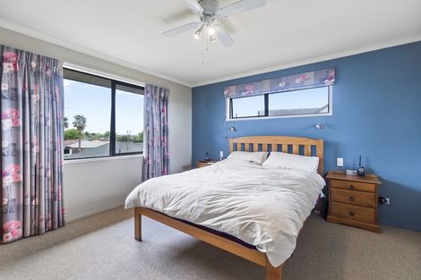 Photo of property in 99 Rototuna Road, Rototuna, Hamilton, 3210