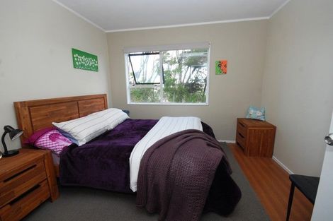 Photo of property in 2/28 Noeleen Street, Glenfield, Auckland, 0629