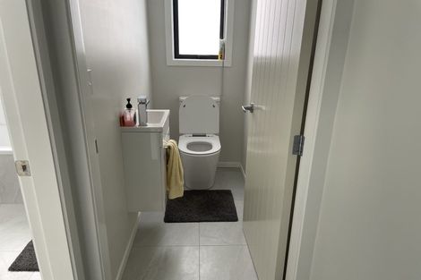 Photo of property in 11 Topsail Way, Whitby, Porirua, 5024