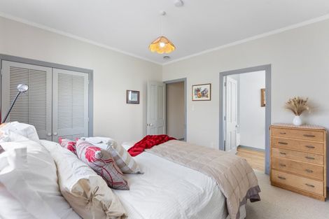 Photo of property in 1 Eruini Street, Waikanae Beach, Waikanae, 5036