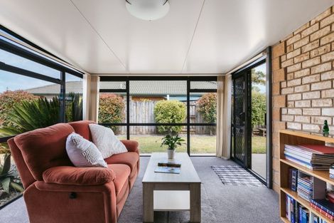 Photo of property in 34 Mcleod Place, Papamoa Beach, Papamoa, 3118