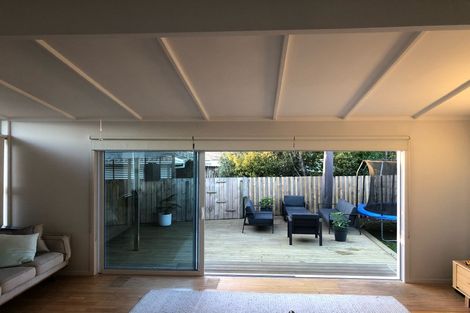 Photo of property in 1/248 Birkdale Road, Birkdale, Auckland, 0626