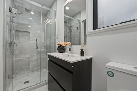 Photo of property in 16 Kirby Street, Glendene, Auckland, 0602