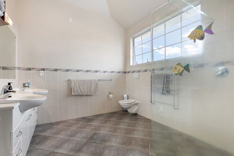 Photo of property in 60a Oxford Street, Te Puke, 3119