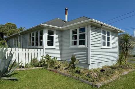Photo of property in 81 Fitzgerald Street, Cobden, Greymouth, 7802