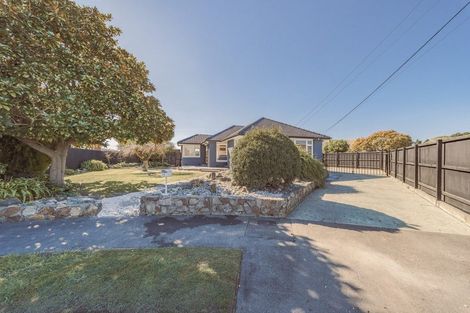 Photo of property in 15 Quebec Place, Wainoni, Christchurch, 8061