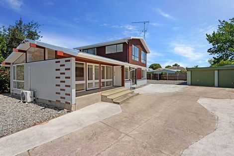 Photo of property in 66 Greendale Avenue, Avonhead, Christchurch, 8042