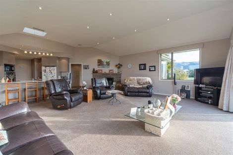 Photo of property in 11 Hawea Place, Te Anau, 9600