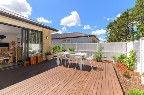 Photo of property in 26 Konoba Avenue, Kumeu, 0810