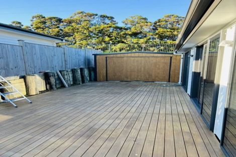 Photo of property in 23 Reserva Crescent, Kumeu, 0810