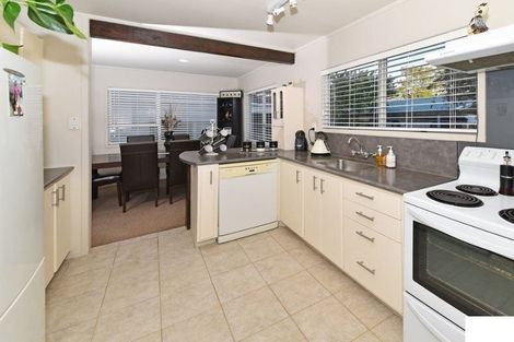 Photo of property in 6 Huber Street, Weymouth, Auckland, 2103