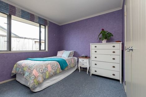 Photo of property in 5 Azure Place, Huntington, Hamilton, 3210