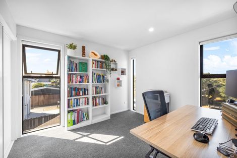 Photo of property in 163a Marine Parade, New Brighton, Christchurch, 8083