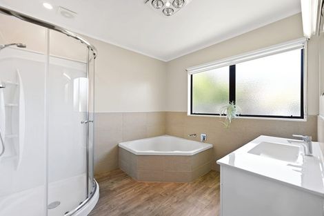 Photo of property in 10 Azimuth Place, Flagstaff, Hamilton, 3210