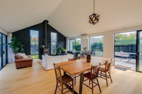 Photo of property in 126 Bowhill Road, New Brighton, Christchurch, 8083