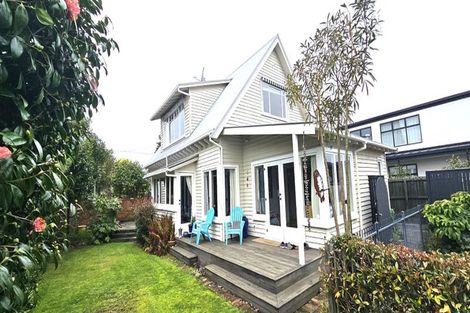 Photo of property in 43 Hartley Street, Foxton Beach, Foxton, 4815