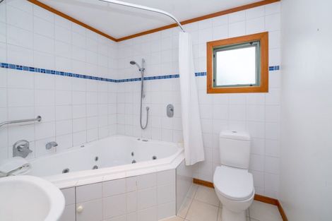 Photo of property in 3 Kowhai Grove, Featherston, 5710