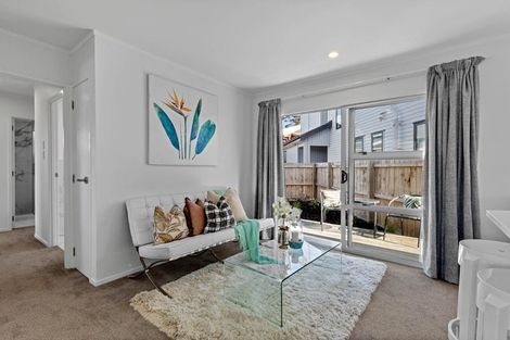 Photo of property in 8 Corric Hill, Torbay, Auckland, 0630