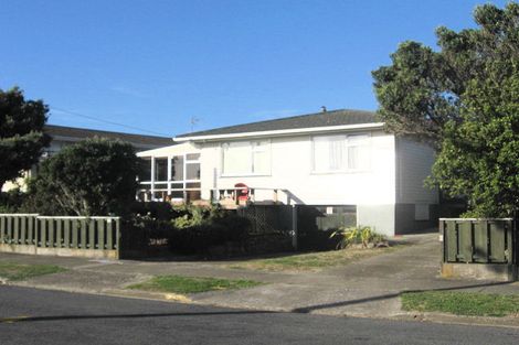 Photo of property in 42 Herewini Street, Titahi Bay, Porirua, 5022