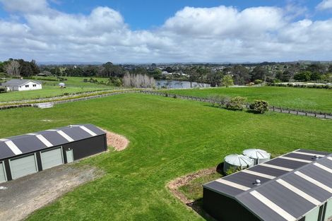 Photo of property in 2 Ada Lane, Riverhead, 0793