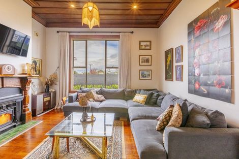 Photo of property in 1 Russell Street, Otane, 4202