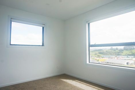 Photo of property in 1 Kea Road, Silverdale, 0932