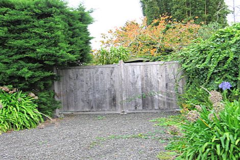 Photo of property in 35a Churchouse Road, Greenhithe, Auckland, 0632