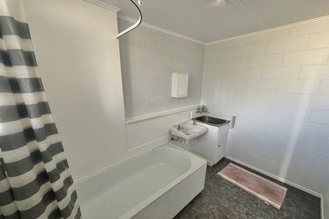 Photo of property in 46 Awamutu Grove, Waiwhetu, Lower Hutt, 5010