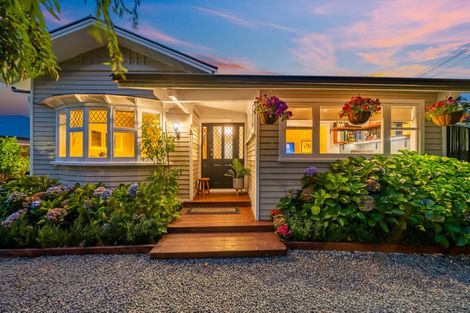 Photo of property in 77 Ward Street, Wallaceville, Upper Hutt, 5018