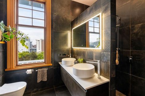 Photo of property in 57 Bolton Street, Kelburn, Wellington, 6012