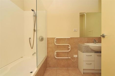 Photo of property in 85 Hill Street, Thorndon, Wellington, 6011