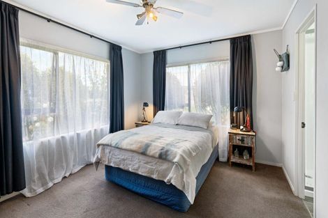 Photo of property in 2 Tavarnya Way, Patumahoe, Pukekohe, 2679