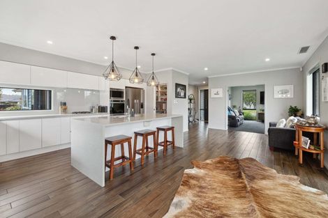 Photo of property in 53 Pohutukawa Parade, Riverhead, 0820