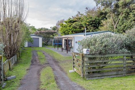 Photo of property in 34 Manuka Street, Otaki Beach, Otaki, 5512