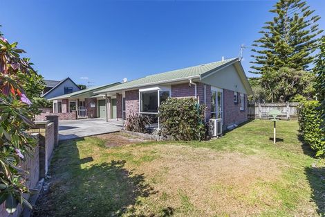 Photo of property in 2b James Street, Plimmerton, Porirua, 5026