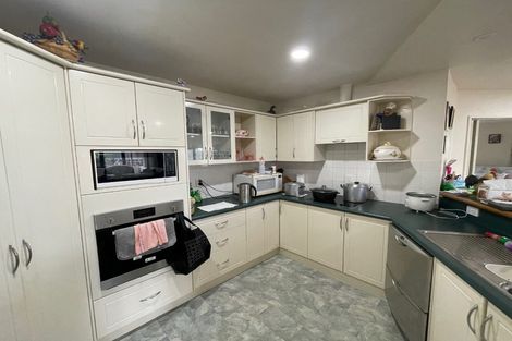 Photo of property in 43 Wairere Road, The Gardens, Auckland, 2105