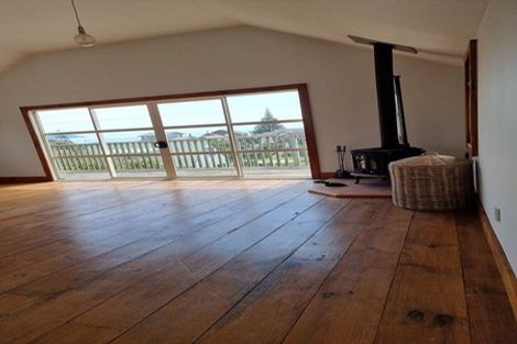 Photo of property in 49 Dixie Street, Te Horo Beach, Otaki, 5581