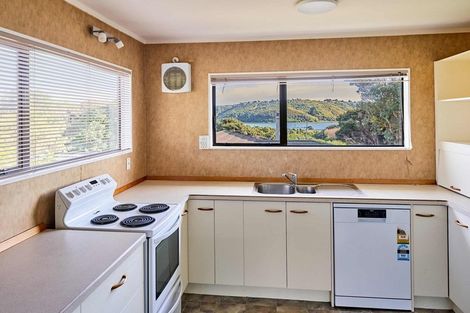 Photo of property in 3 Naver Place, Papakowhai, Porirua, 5024