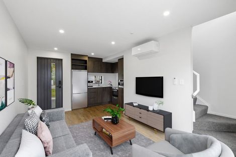 Photo of property in 2/28 Raukawa Street, Stokes Valley, Lower Hutt, 5019