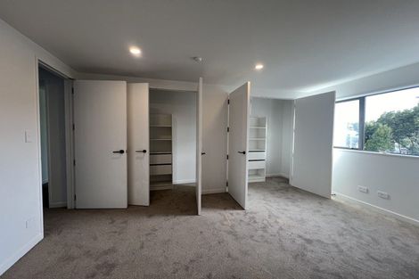 Photo of property in 35 Meadway, Sunnyhills, Auckland, 2010