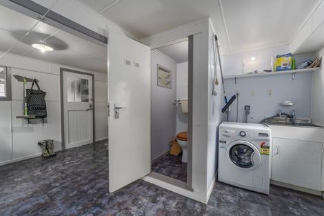 Photo of property in 4 Titoki Road, Waikanae Beach, Waikanae, 5036