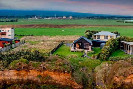 Photo of property in 288 Tai Road, Opunake, 4681