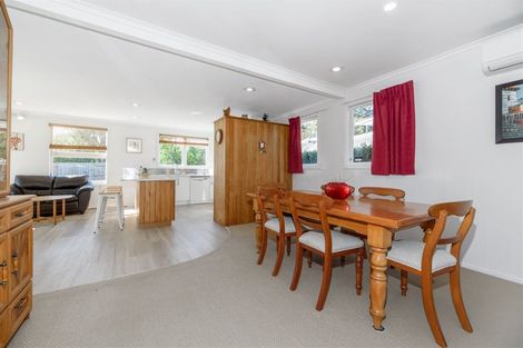 Photo of property in 60 Fairdene Avenue, Henderson, Auckland, 0610